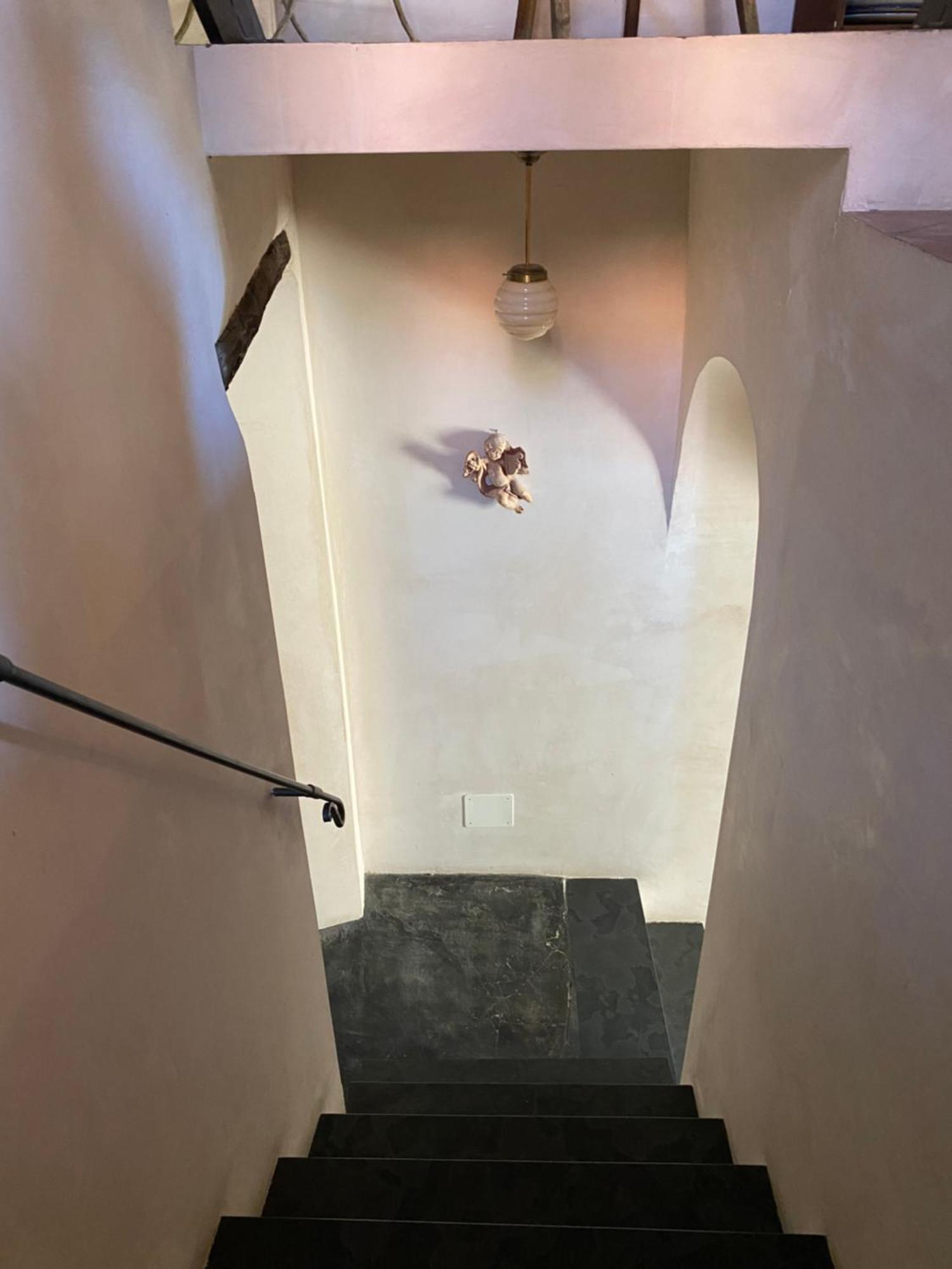 Iconic Italian Townhouse W Rooftop Terrace & Mountain View, Pigna Eksteriør bilde