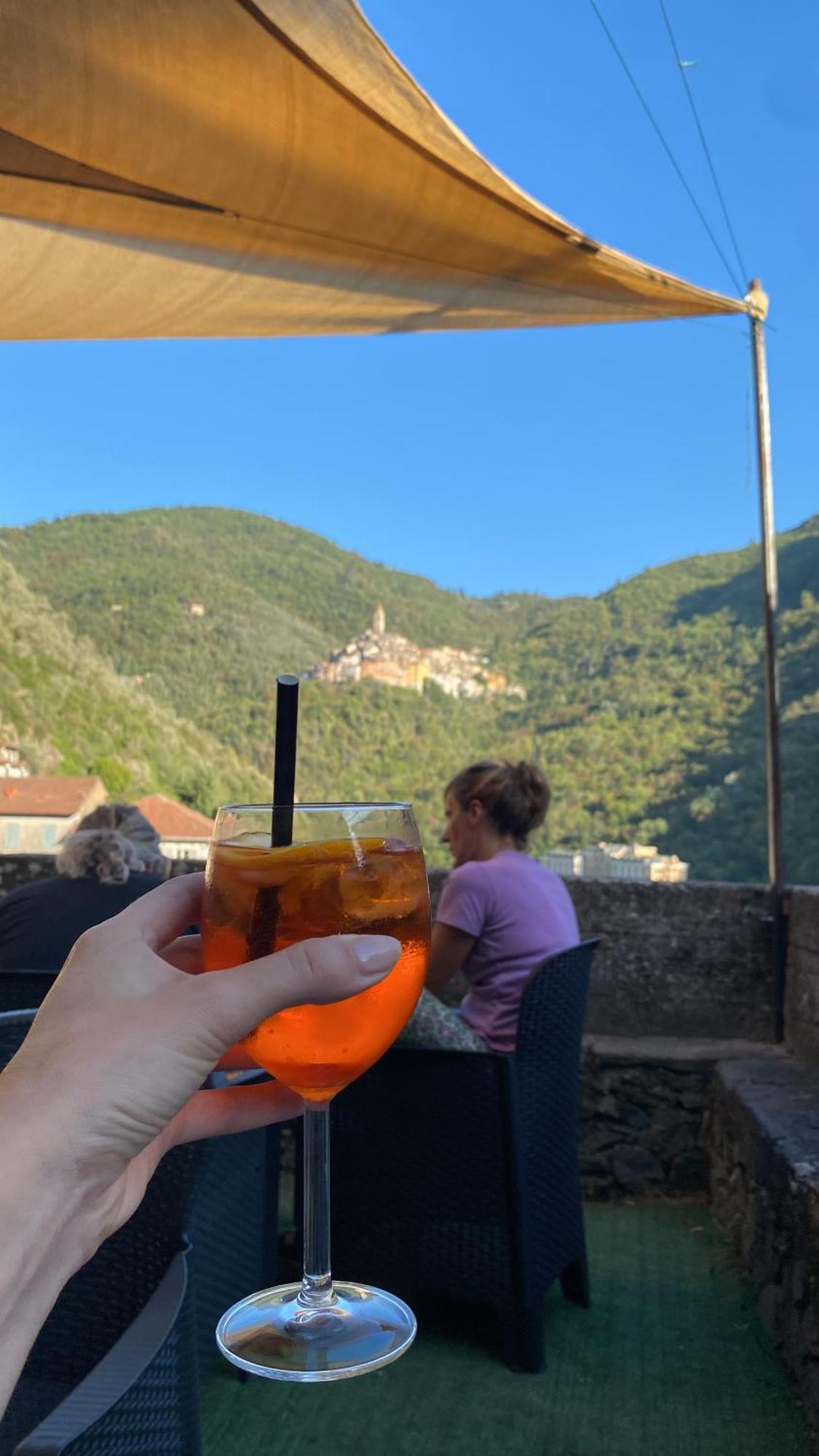 Iconic Italian Townhouse W Rooftop Terrace & Mountain View, Pigna Eksteriør bilde